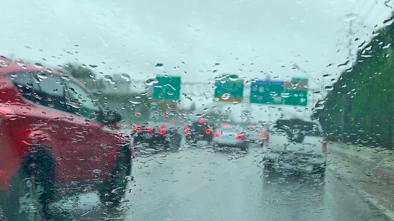 Las temperaturas caen unos 30 grados en Houston este miércoles y será un día lluvioso