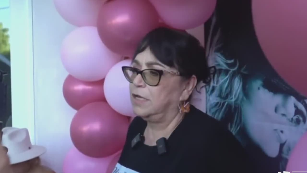 Doña Rosa se queja de la ceremonia de la estrella de Jenni Rivera