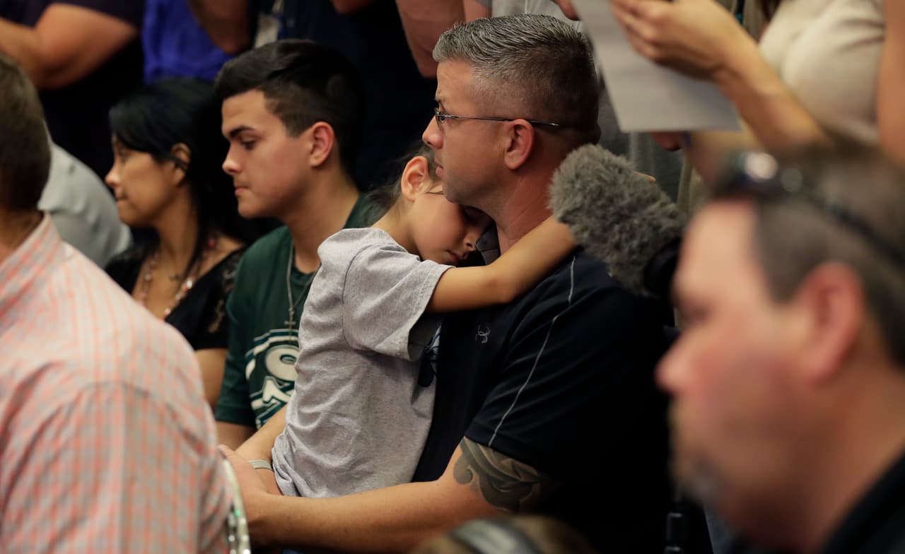 ¿Cambiará algo en Texas después del tiroteo en la secundaria de Santa Fe?