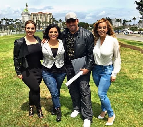 La intérprete de regional mexicano también se prepara para el festival de música que se realizará en honor a su madre.