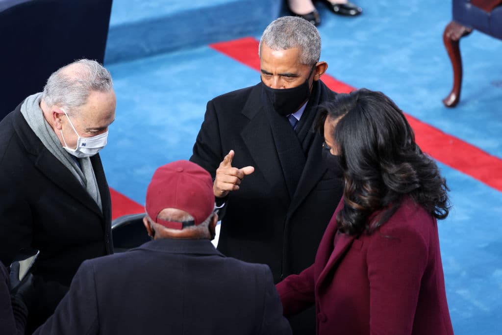 El expresidente Barack Obama acompañado de su esposa, Michelle Obama.