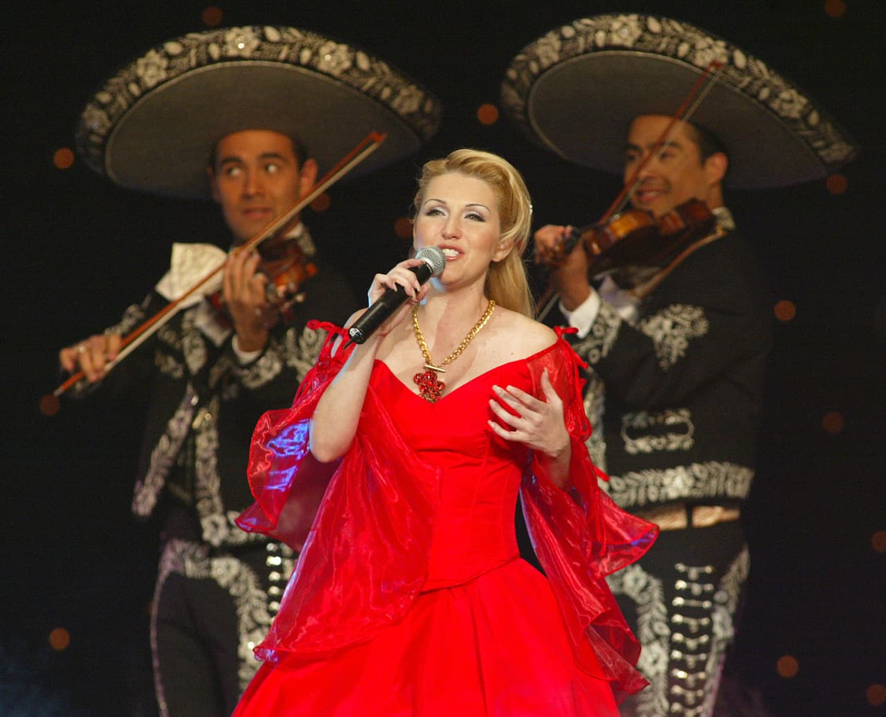 Pero ella alcanzó un rotundo éxito tras su salida de la agrupación para lanzarse como solista.