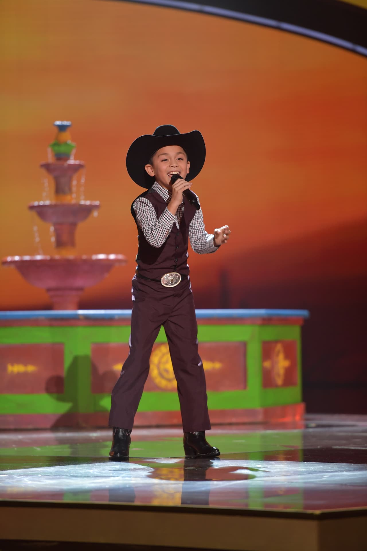 Durante su tercera semana en la competencia, Joel interpretó el tema 'Cicatrices'.
