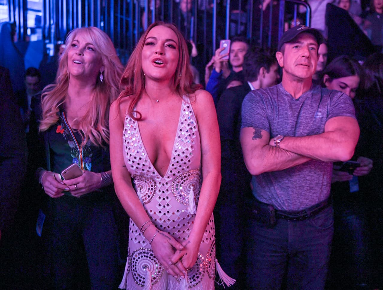 Ojalá que pronto se le haga la boda.