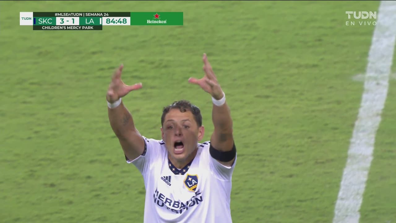 Gran definición de Chicharito y LA Galaxy acorta el marcador a 3-1