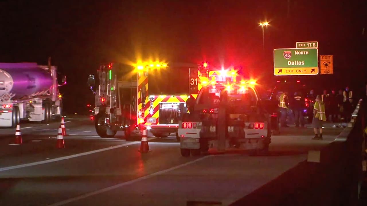 Los sospechosos conducían una camioneta negra Chevrolet Tahoe y dispararon hacia el vehículo donde iba la víctima y otros dos adolescentes. Uno de ellos resultó herido también y el otro ileso.