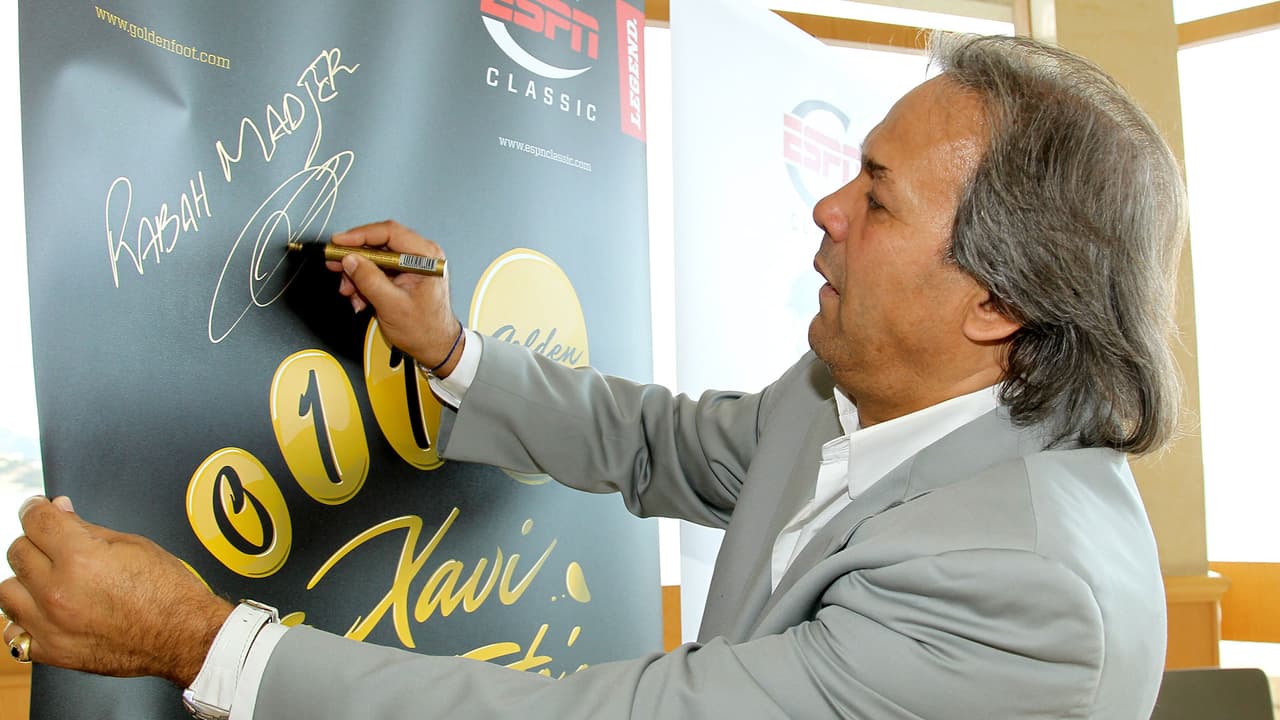 Exjugador del Valencia y el Porto, Rabah Madjer, condenado a seis meses de cárcel