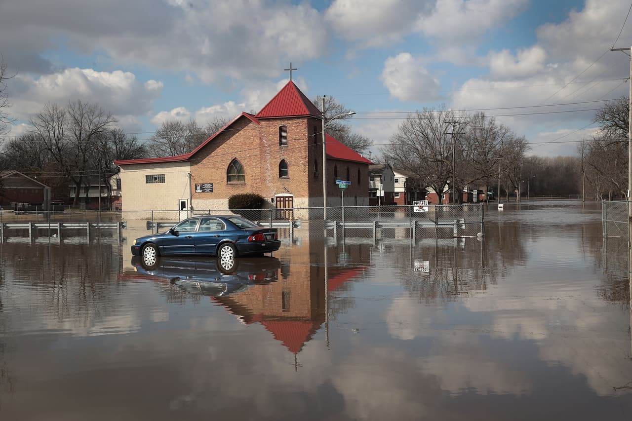 El río Pecatonica alcanzó un máximo de 22.4 pies, un registro que es récord.