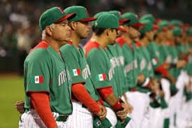 México y Estados Unidos se enfrentaron en Panamá en el evento que repartía plazas para los Juegos Olímpicos Atenas 2004, y en noviembre de 2003, la novena mexicana venció 2-1 a los estadunidenses para eliminarlos y dejarlos sin el pase olímpico.