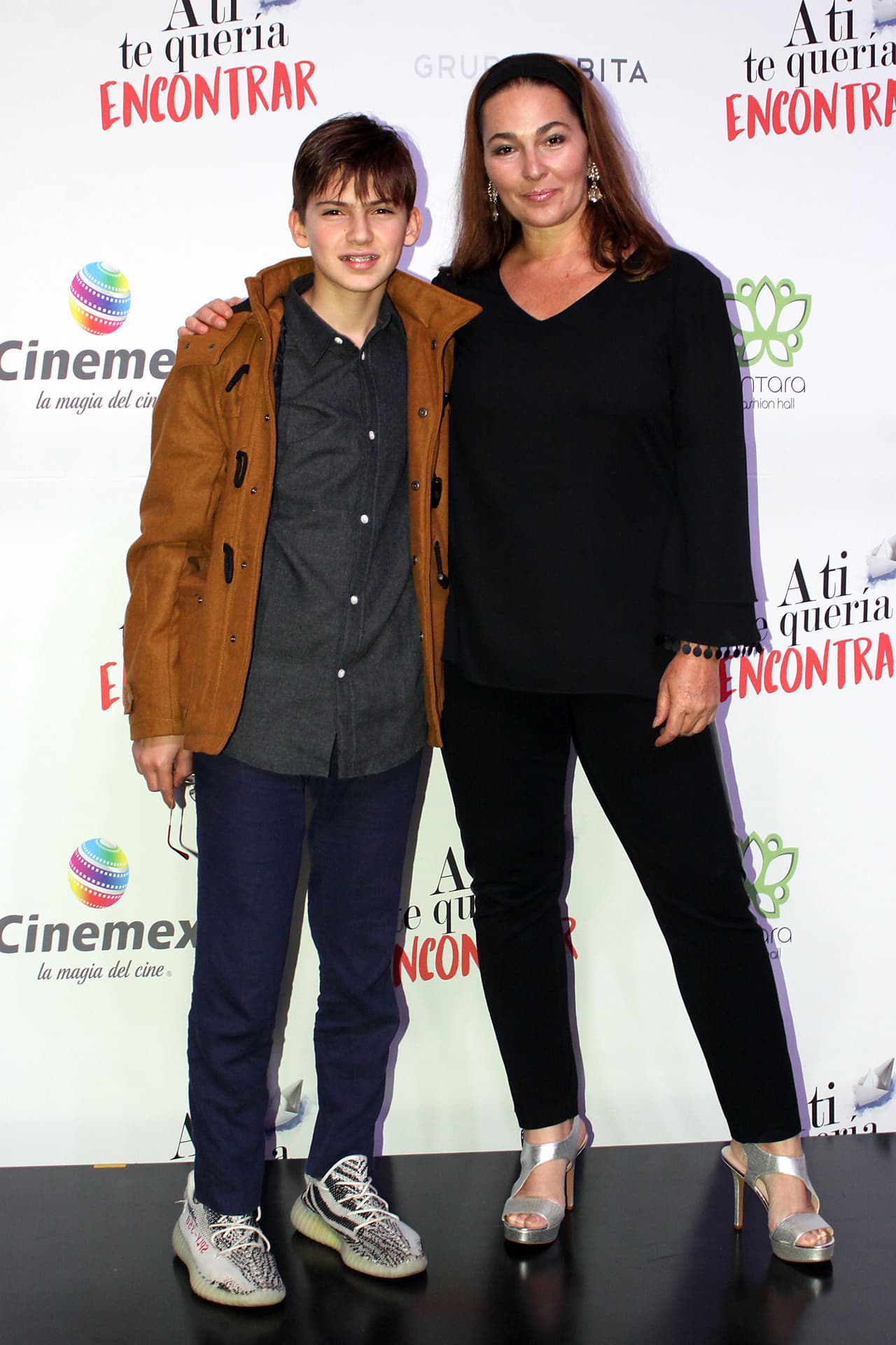 Desde el año pasado la actriz se encuentra recuperando su peso, además de que está decidida a escribir un libro para compartir sus vivencias con la depresión y sobrepeso. Es mamá de Patricio (14 años) y Luciana (11 años).