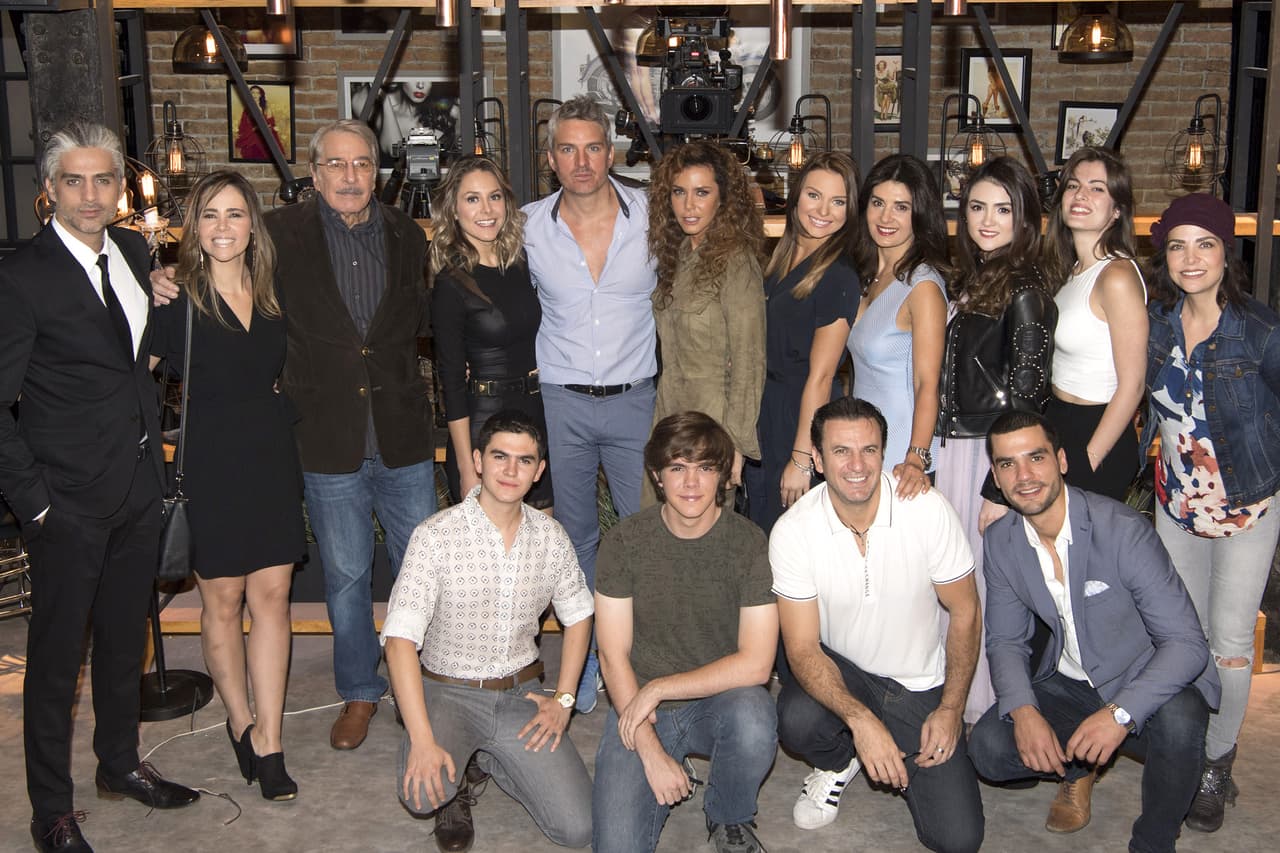 <b><a href="http://www.univision.com/temas/sabine-moussier">Sabine Moussier</a></b> no para de trabajar y por el momento se encuentra en las grabaciones de la nueva telenovela de Televisa, la cual lleva por nombre 'Me declaro culpable', y en donde una vez más le da vida a la villana de la historia.