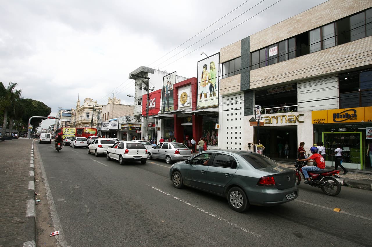 <b>Puesto 14. Feira de Santana, Brasil. 56.76 homicidios por cada 1,000 habitantes en 2019.</b> Tiene 614,000 habitantes y en 2019 tuvo 349 homicidios.
<br>
