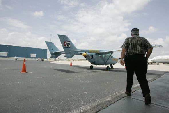 Objetivos de la Red Avispa: "Operación Picada"Infiltrar a la organización ”HAR” (Hermanos al Rescate). En la foto pueden verse las pequeñas avionetas que la organización usaba para rescatar a balseros perdidos en el estrecho de la Florida.