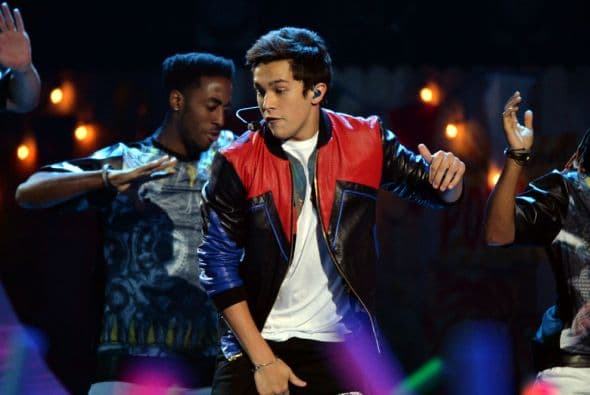 Un gran escenario para este joven cantante estadounidense.