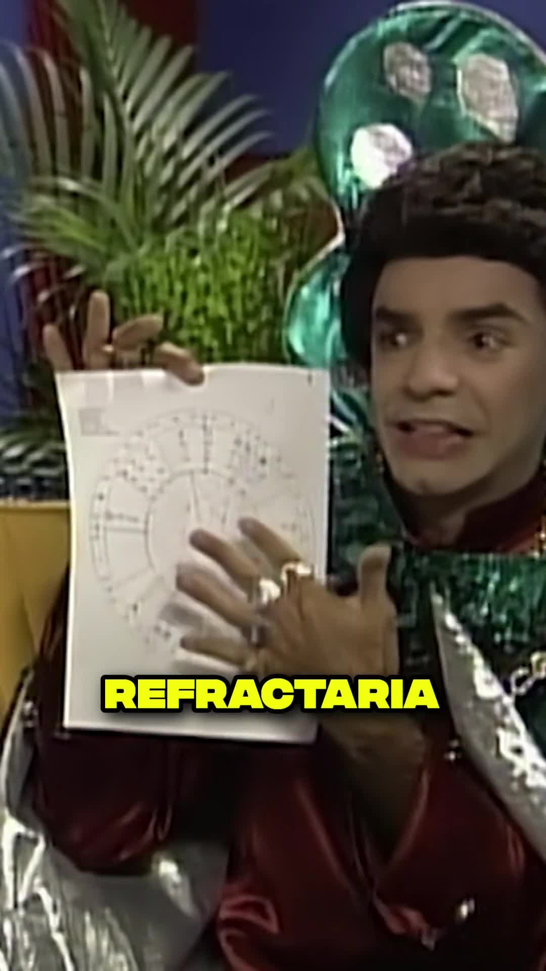 Andrea Legarreta no se aguanta la risa