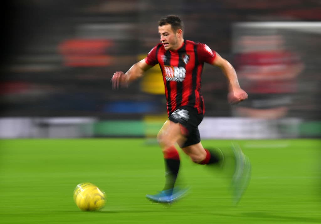 Ryan Fraser, 25 años, extremo del Bournemouth. Cuesta 30 millones de euros. Está rompiendo la Premier League y quiere ir a un equipo que dispute títulos, además quiere jugar Champions League.