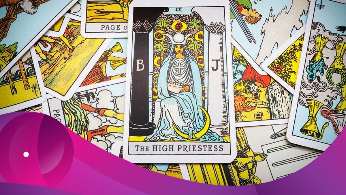 El tarot es una baraja de naipes a menudo utilizada como medio de consulta e interpretación de hechos (presentes, pasados o futuros), sueños, percepciones o estados emocionales. Es una de las prácticas para adivinar el futuro más antiguas que existen. Muchas personas solicitan este servicio como método para resolver diferentes problemas o simplemente para saber lo que la vida le tiene deparado para un futuro.