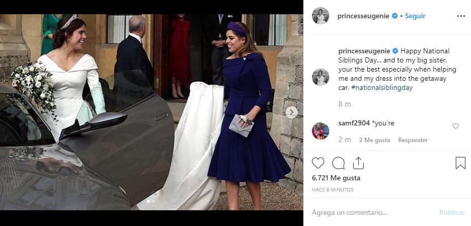 La princesa Eugenia de York se unió a esta celebración con un par de fotografías al lado de su hermana Beatriz.