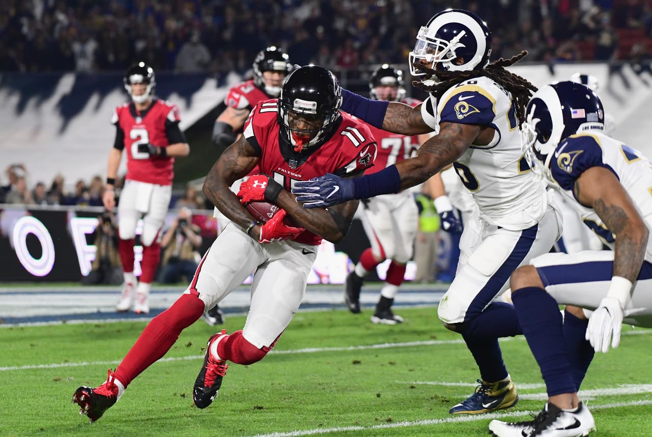 Julio Jones es el mejor receptor de los Falcons y lo demostró nuevamente tras sumar 94 yardas y una anotación en nueve pases recibidos.