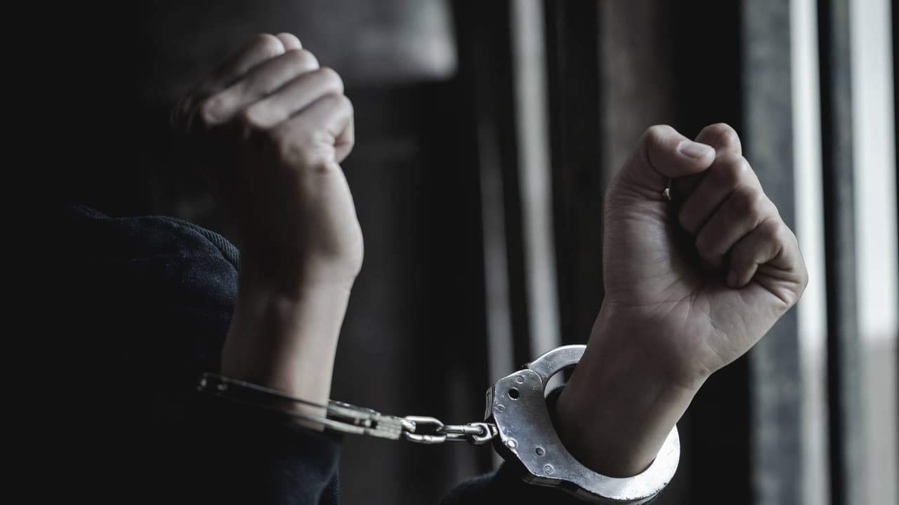 U.S. Marshals detienen a 27 fugitivos de Arizona en operación ‘Adam’s Watch’