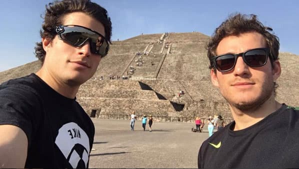 Danilo lleva varios meses viviendo en tierras aztecas, pero sus familiares lo han visitado en varias ocasiones.