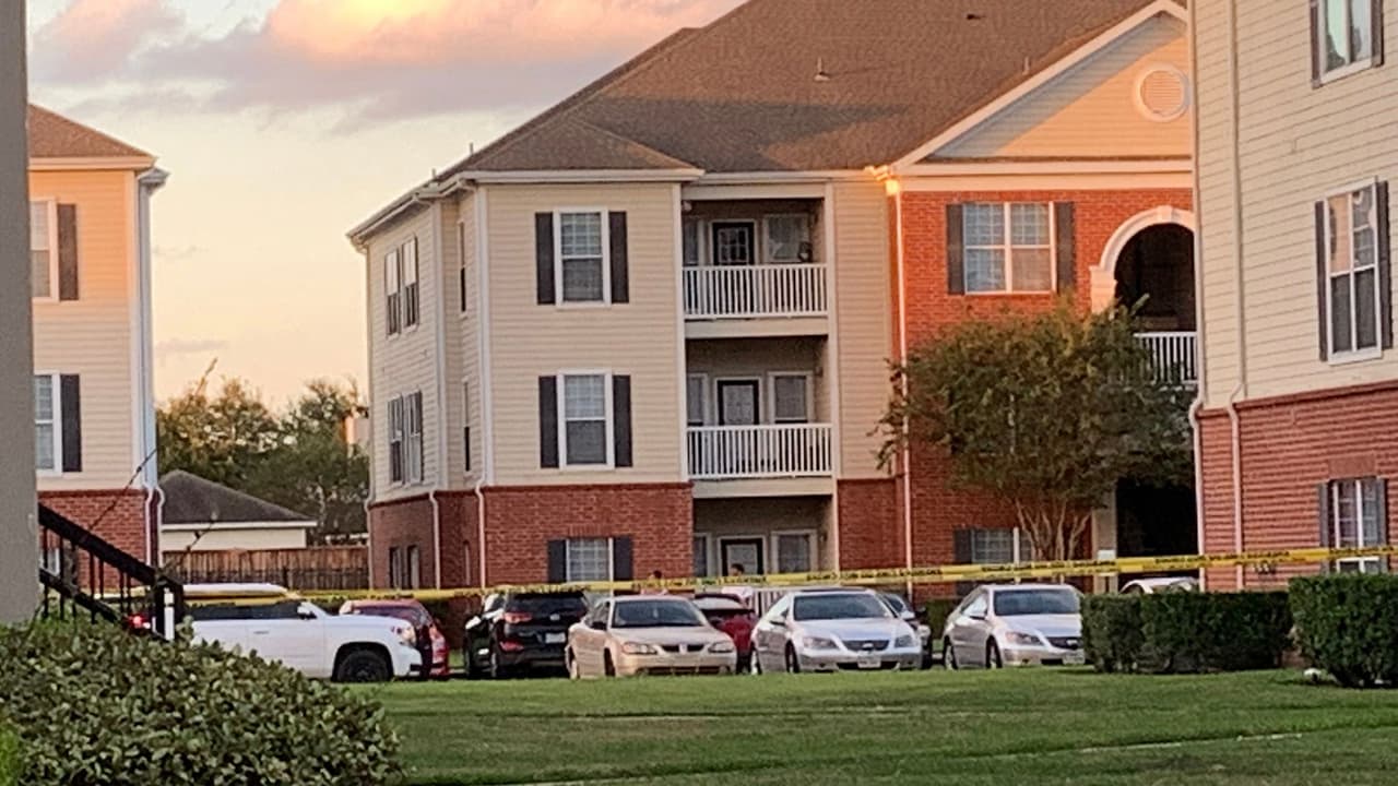 Los Servicios de Protección al menor (CPS, por sus siglas en inglés) están ayudando a los menores tras ser hallados el domingo 24 de octubre en horas de la tarde.