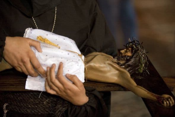 La Semana Santa es la conmemoración cristiana de la pasión, muerte y resurrección de Jesús de Nazaret.