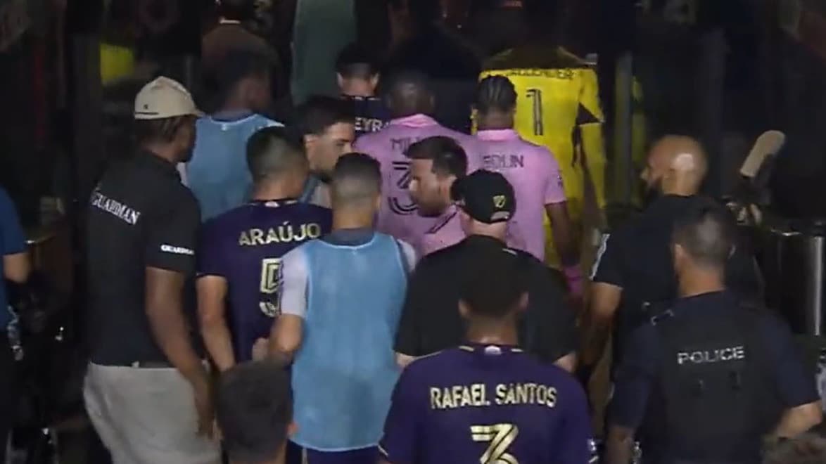 ¡Se calentó Messi! El 10 de Inter Miami se fue a los empujones