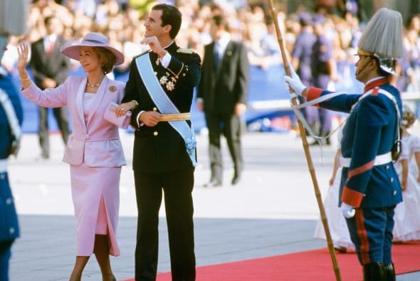 Y de los principales dirigentes políticos, empresariales, sindicales y sociales españoles sin precedentes.