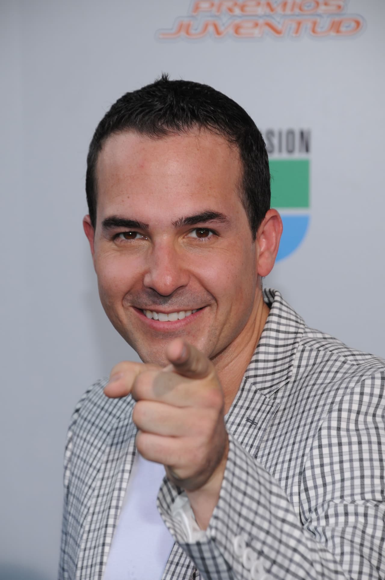 En 2010 ya vimos a un Carlos Calder贸n mucho m谩s maduro y preocupado por lucir elegante.