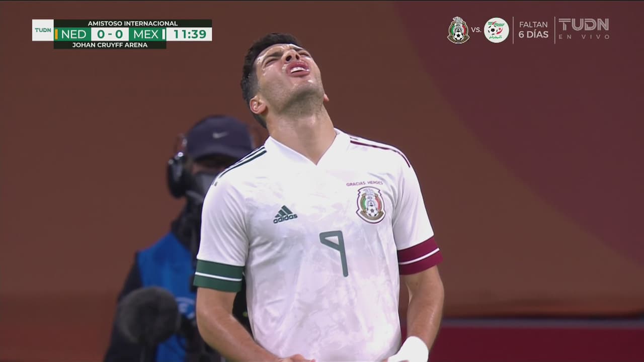 ¡Falla el ‘Lobo’! Raúl Jiménez la tuvo muy clara y la dejó ir