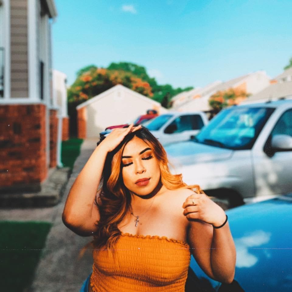 la joven de 21 años murió luego de un tiroteo registrado en el centro nocturno Pryme, de Dallas, en donde otras siete personas resultaron lesionadas.
<br>