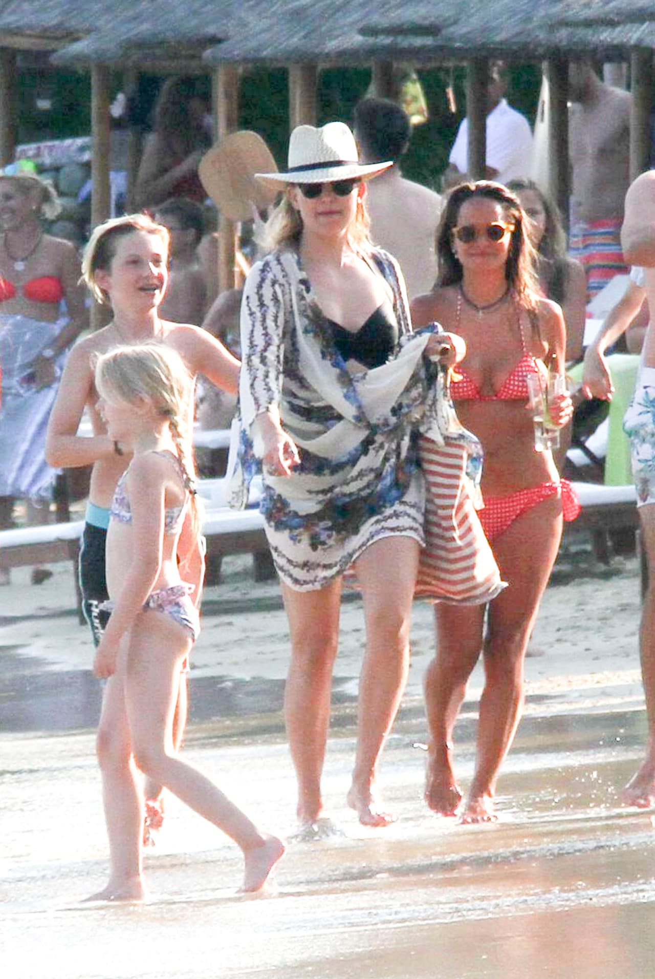 Después posaron todos para varias fotos y se fueron a cenar juntos.