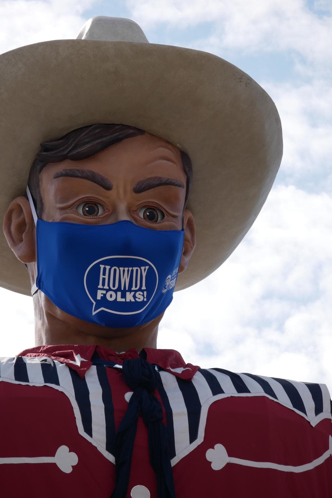 Durante los eventos de Big Tex Photo Drive-Thru y Big Tex Fair Food Drive-Thru, se tomarán las medidas necesarias para mantener a la comunidad segura durante la pandemia del coronavirus.
<br>