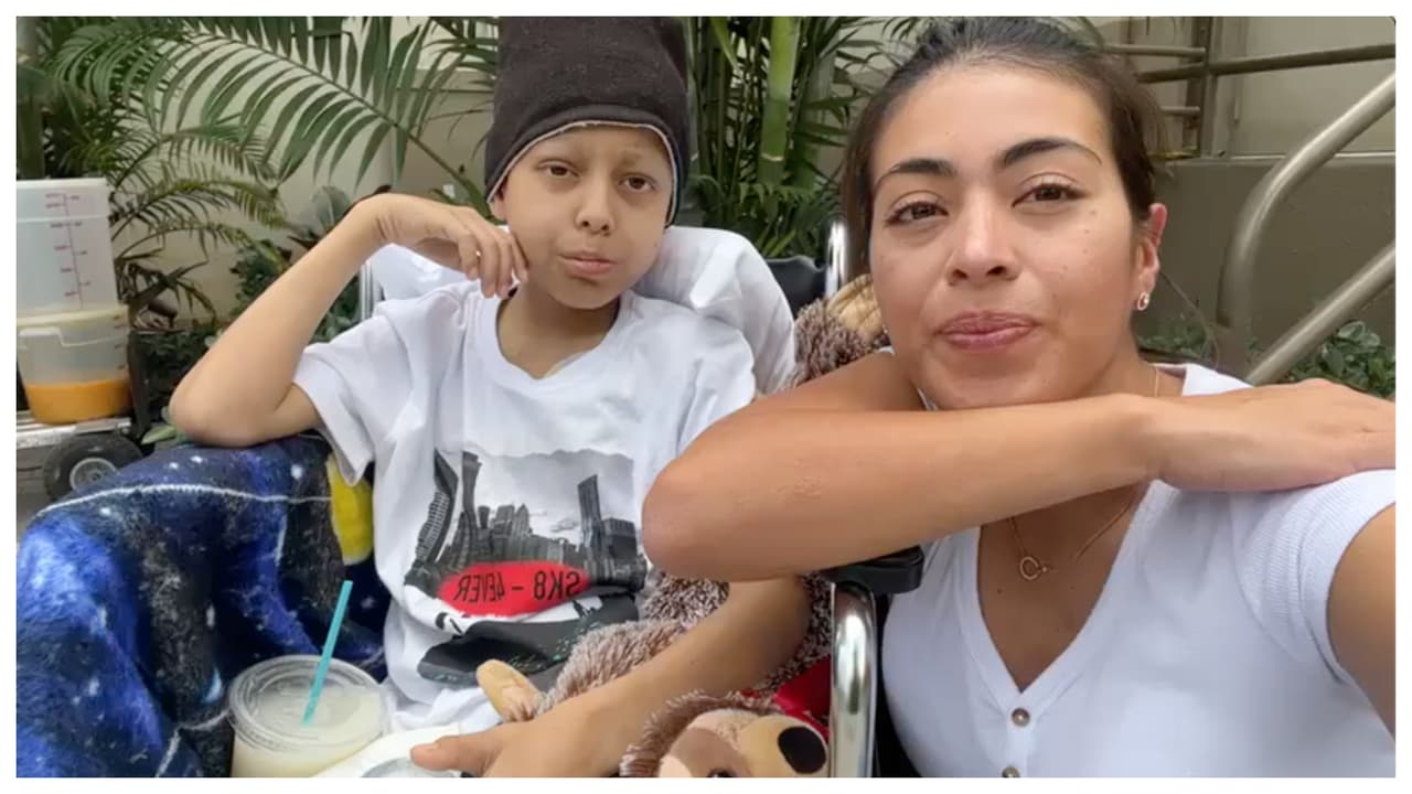 Tiene 11 años, padece un cáncer terminal y espera ilusionado la llegada de su papá desde Colombia gracias a una visa humanitaria