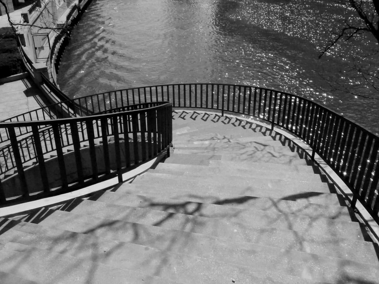 “Por séptimo año consecutivo, no podría estar más orgulloso de que Chicago haya sido nombrada la ciudad grande número uno del país”, dijo el Gobernador JB Pritzker. “Desde nuestra incomparable infraestructura y pintorescas orillas de lagos hasta nuestra diversa escena gastronómica, museos de clase mundial y, por supuesto, las personas más amables que jamás haya conocido, Chicago lo tiene todo, y el mundo lo está notando. Ya sea que esté buscando hacer un viaje familiar o reubicar su pequeña empresa, Chicago tiene algo para todos y estamos ansiosos por darle la bienvenida a casa”.