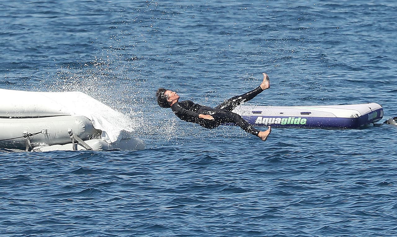 ¡Cuidado, Kris! No te vayas a romper una pierna.