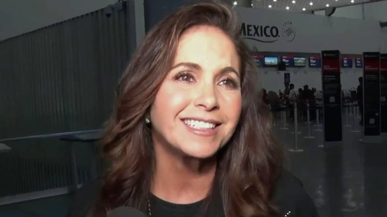 Lucero revela qué la ha ayudado a no verse "amolada" y lucir radiante a sus 54 años