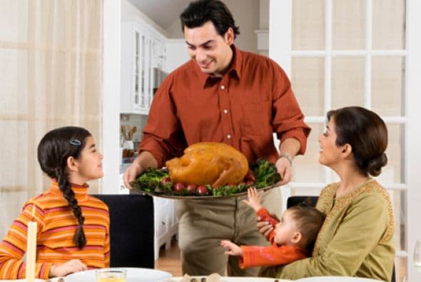  “Thanksgiving” es una buena oportunidad para compartir tiempo en familia y rodeados de los seres queridos. Así que ya que la ocasión lo amerita dale la vuelta a los típicos platillos y espera a oír los agradecimientos por una cena increíble y ¡con toque latino!