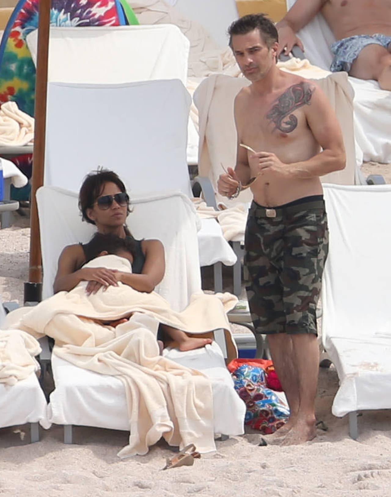 Se fue a la playa con su hija Nahla y Maceo, el nene que tuvo con Olivier.