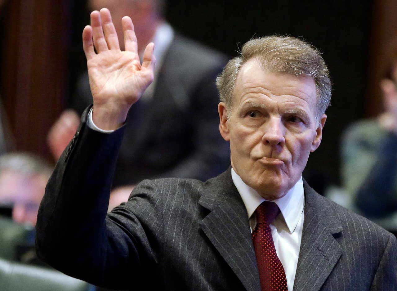 Seis demócratas que respaldan la reelección de Madigan piden a sus colegas "unirse como una familia" 