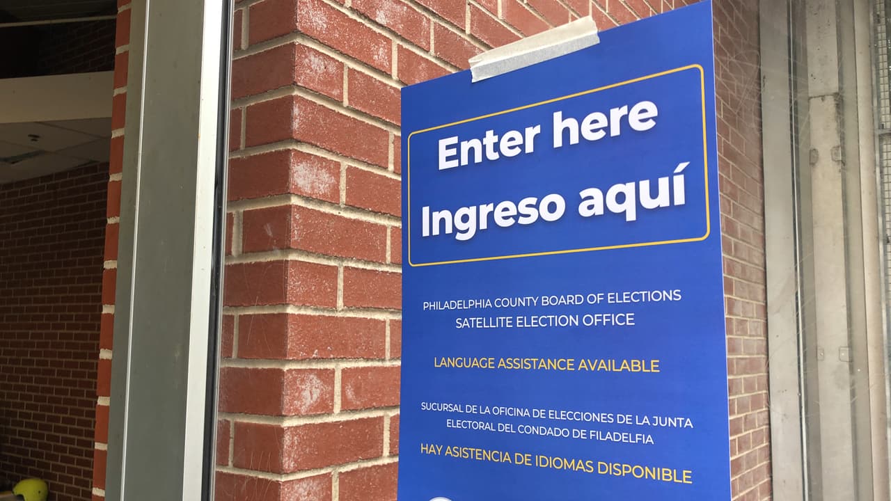 Campaña de Trump demanda a Filadelfia por oficinas de votación por correo