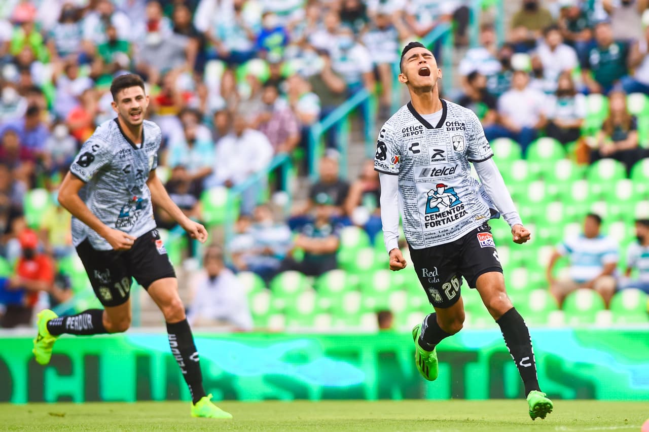 Santos Laguna le remontó 2-1 a León con goles de Omar Campos y Félix Torres en la Jornada 9 del Apertura 2022.