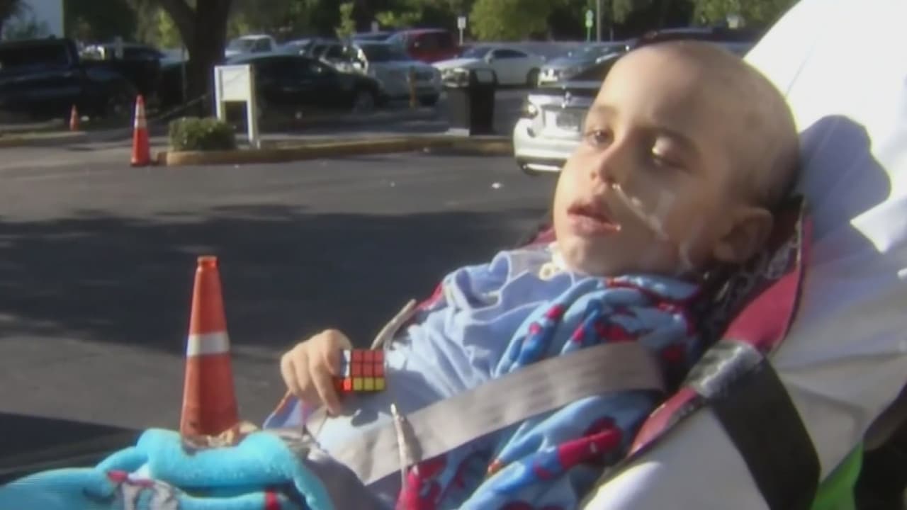 Trasladan a otro hospital al niño cubano operado por un tumor cerebral en Miami