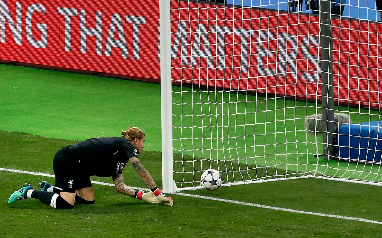 Así veía cómo el balón inflaba su red y ponía el 2-1 para el Real Madrid.