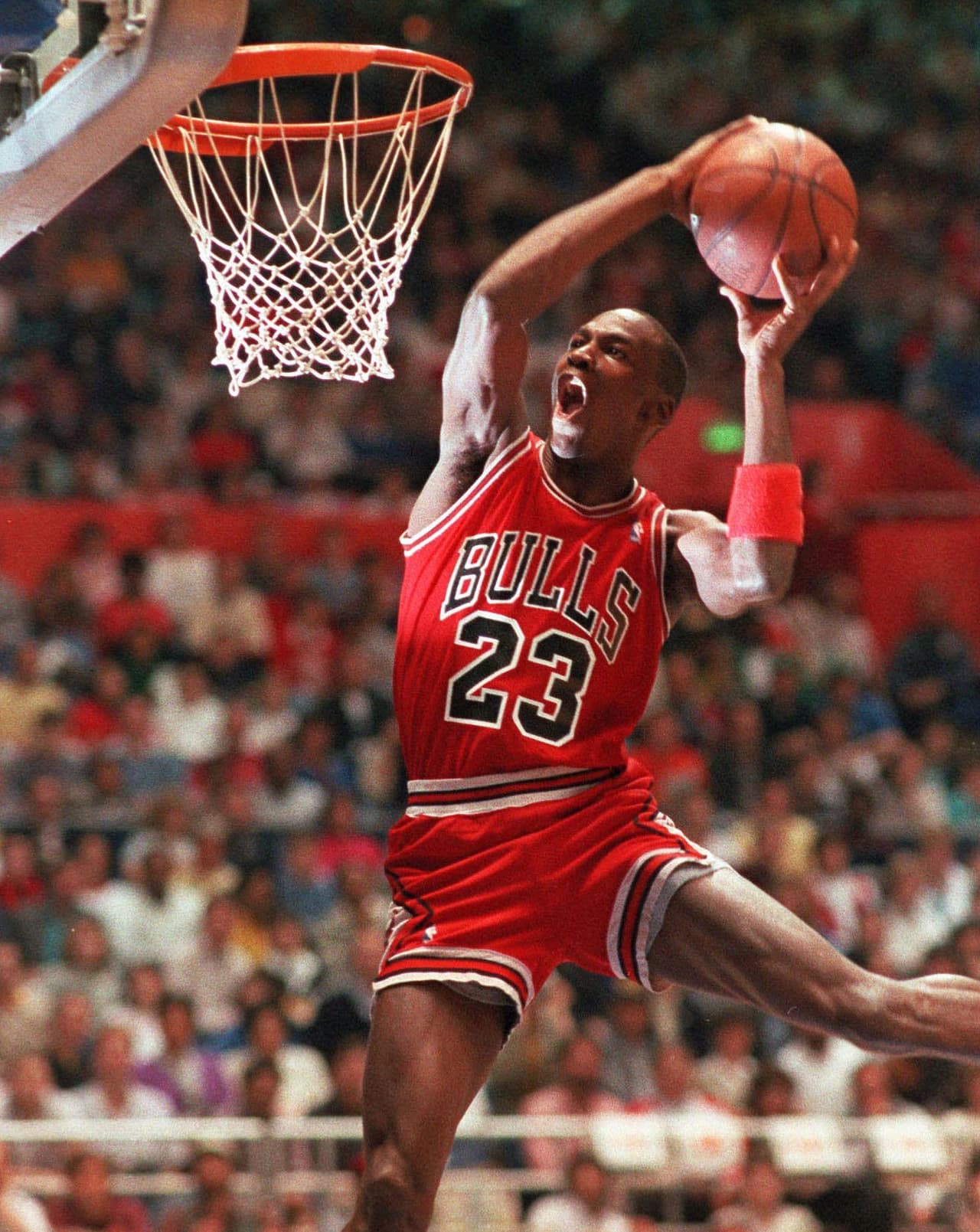 Quinto lugar, Michael Jordan con 32,292 puntos.