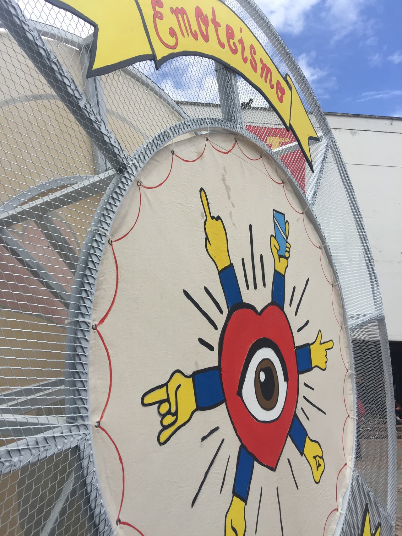 "La justicia poética se ha convertido en uno de los centros de nuestro trabajo", dijo Vergara a Univision Noticias.