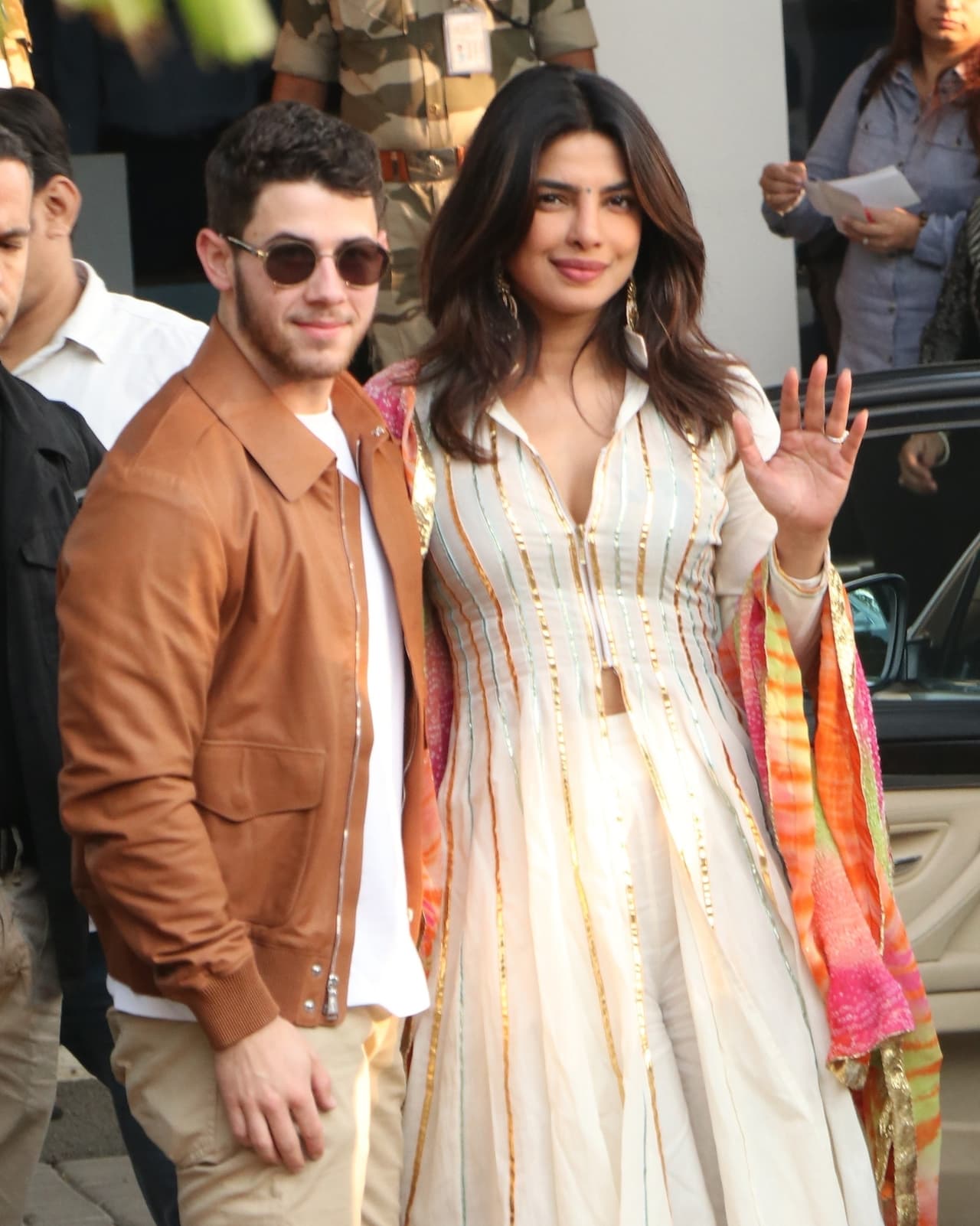 Según información de ¡Hola! México, diversos medios han indicado que la ceremonia hindú con la que ambos famosos terminarán de sellar su amor se realizará este domingo 2 de diciembre y en el Palacio Umaid Bhawan.