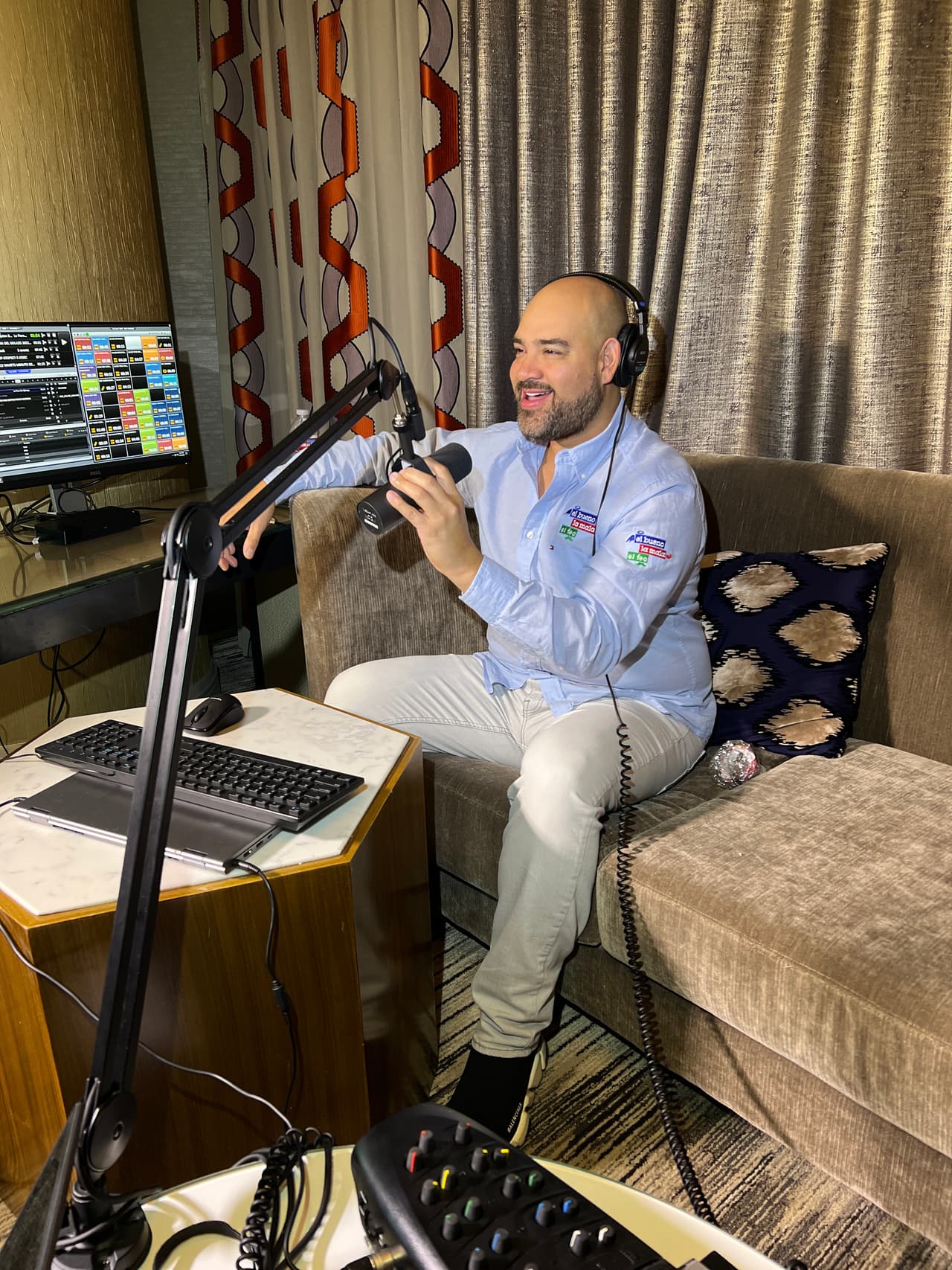 <b><a href="https://www.univision.com/temas/raul-molinar-el-pelon">El Pelón</a></b> comenzó su lunes con toda la energia desde la 'Ciudad del Pecado' y listo para disfrutar una semana de diversión, y mucho trabajo.