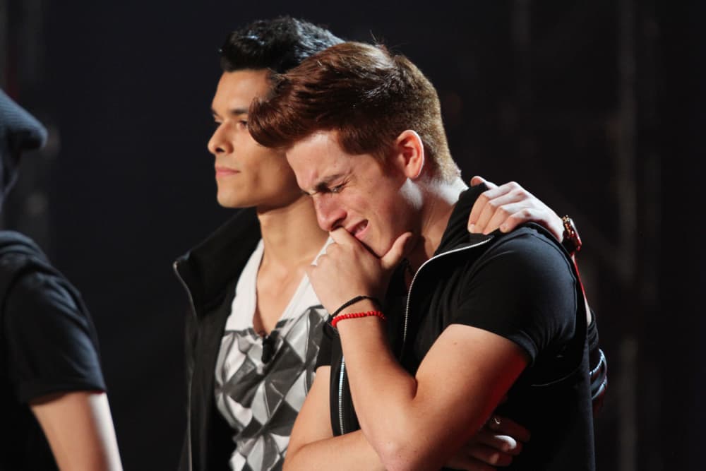 Nickie Jon Pabón, Mauricio Novoa, Erick Brian Colón, José Barrientos y Aaon Bodden interpretaron Adrenalina.